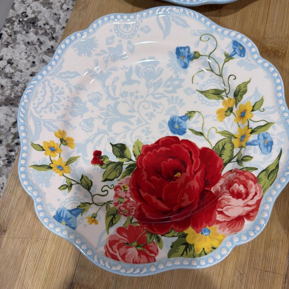 New NWT Set Of Four the Pioneer Women Sweet Rose 8-7/8" Floral Salad Plates * - Picture 3 of 12
